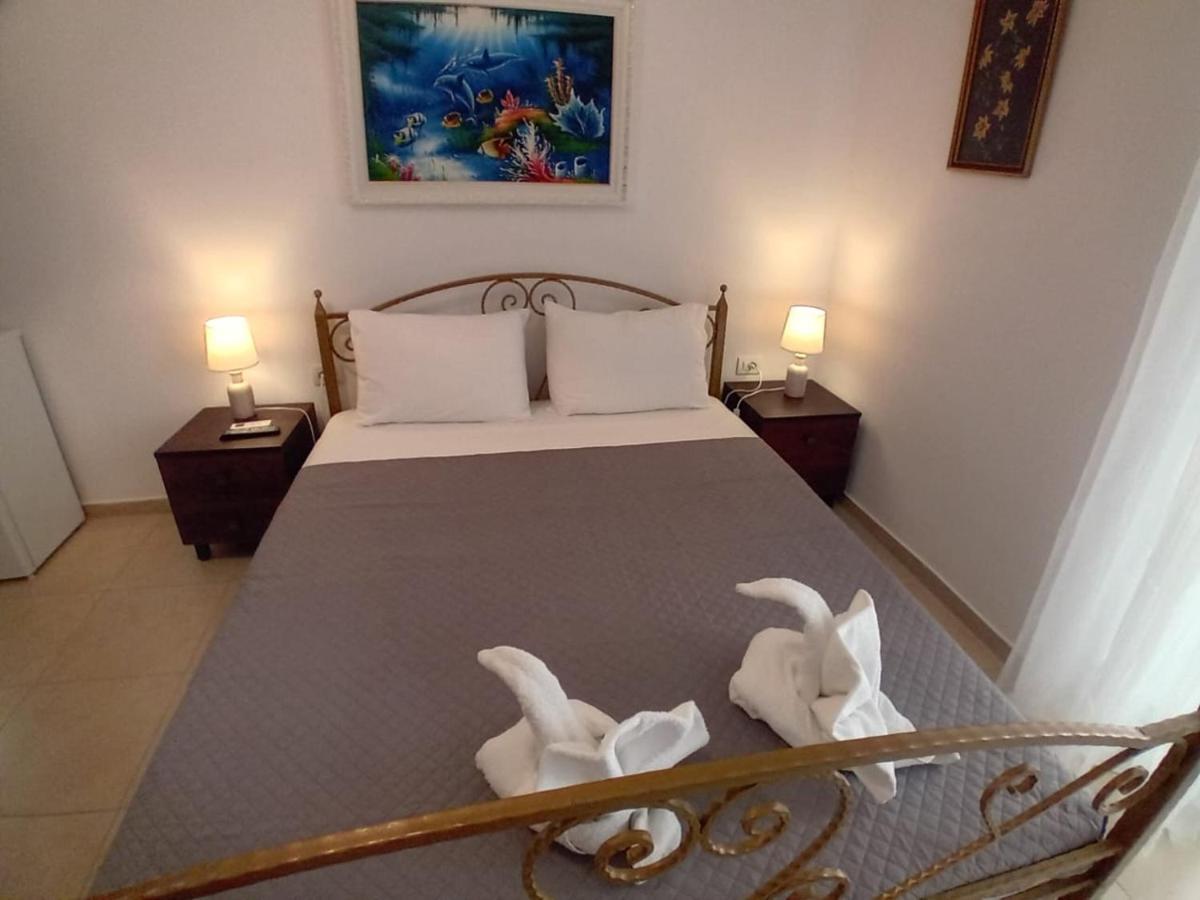 Artur Apartments Himare Exterior photo